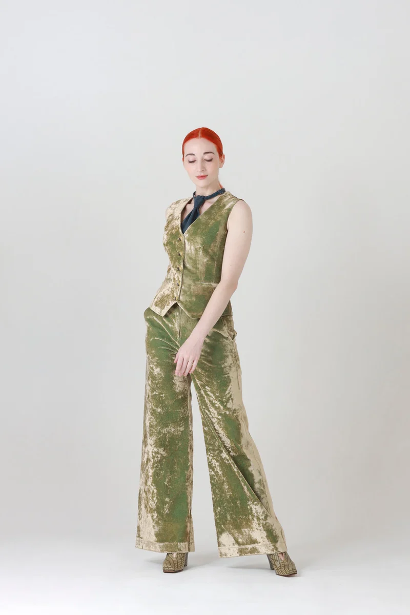 Velvet Vest in Iridescent Green